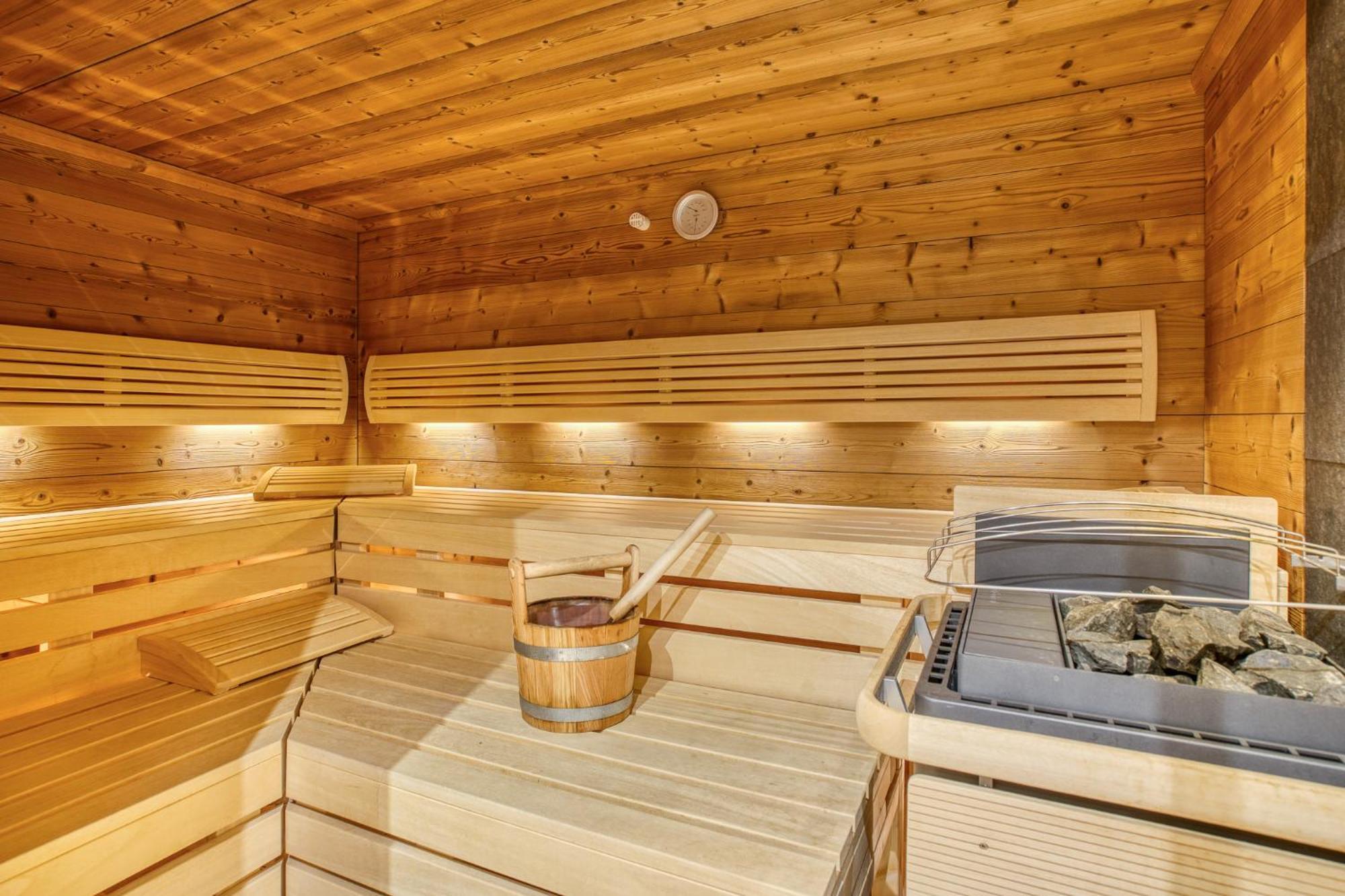 Hotel Jaegerhof Оец Екстериор снимка