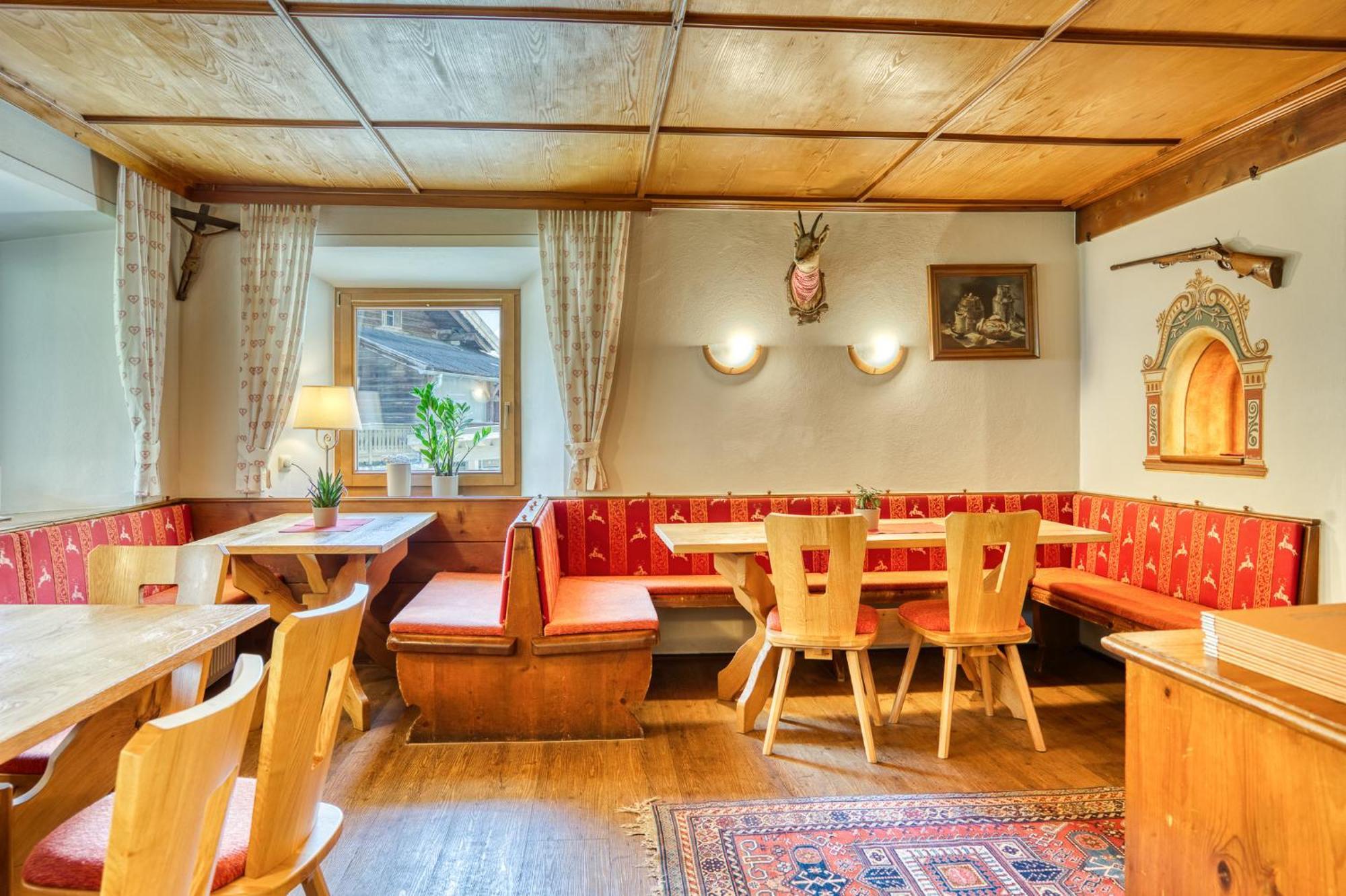 Hotel Jaegerhof Оец Екстериор снимка