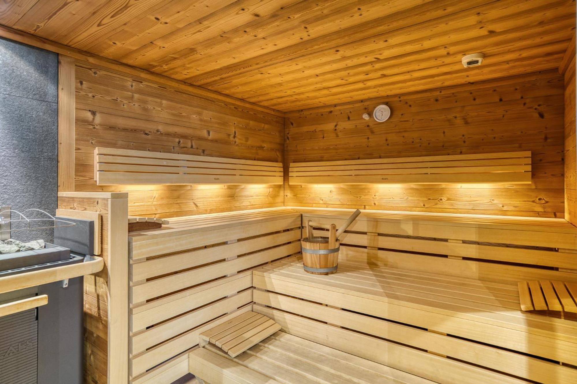 Hotel Jaegerhof Оец Екстериор снимка