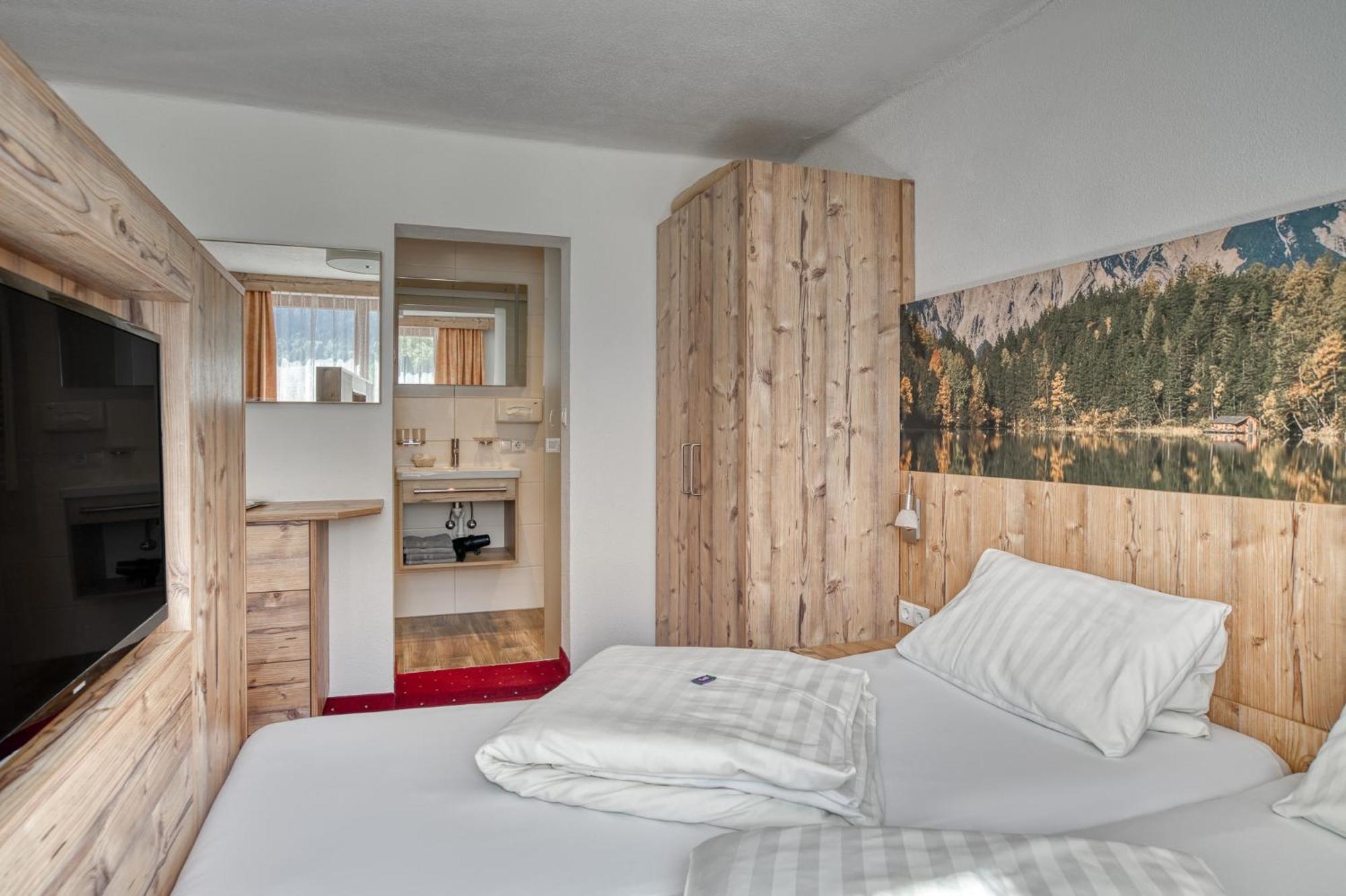 Hotel Jaegerhof Оец Стая снимка