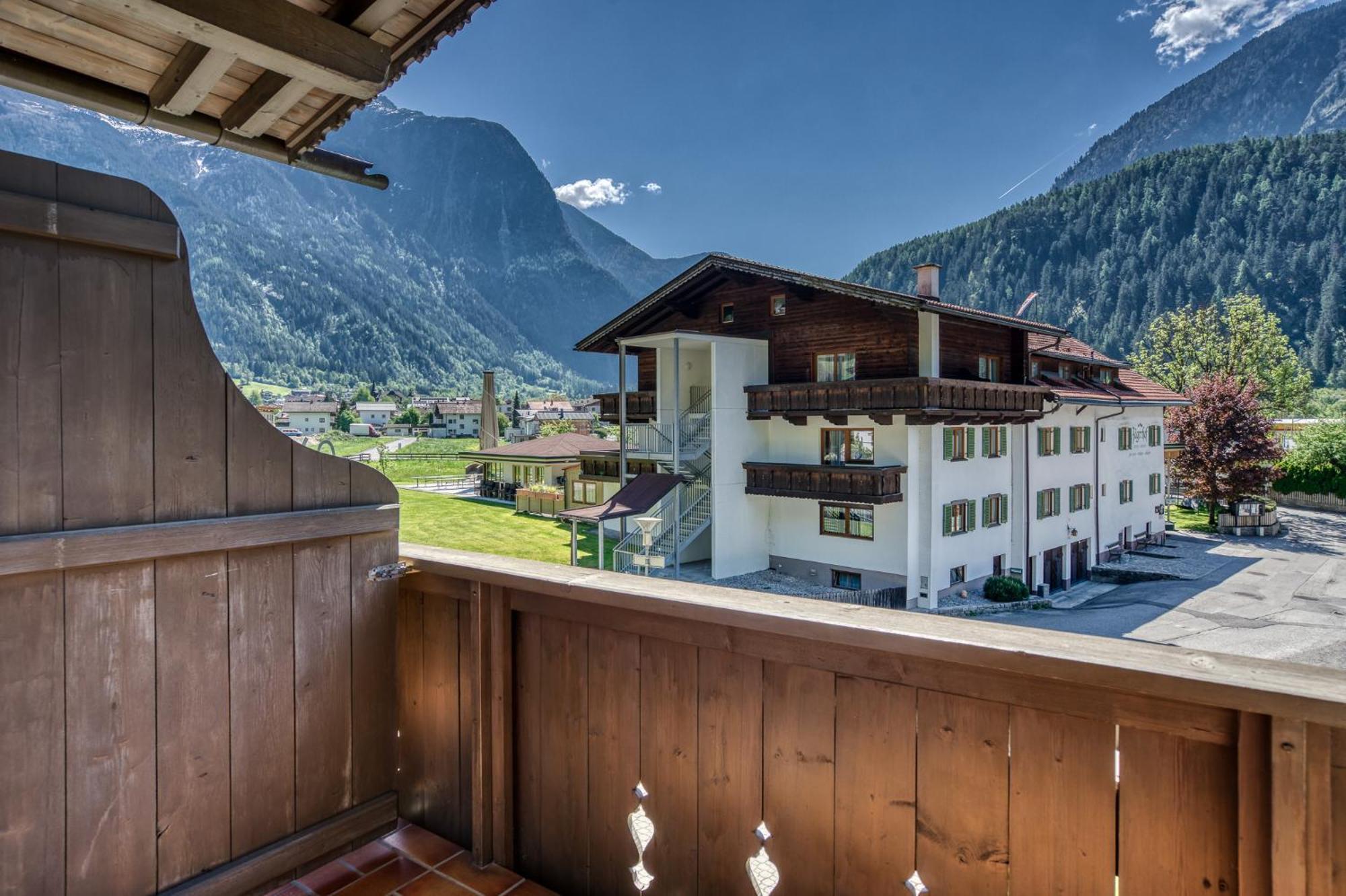 Hotel Jaegerhof Оец Стая снимка