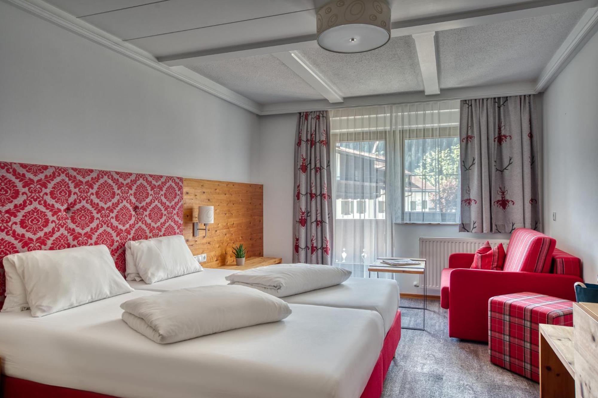 Hotel Jaegerhof Оец Стая снимка