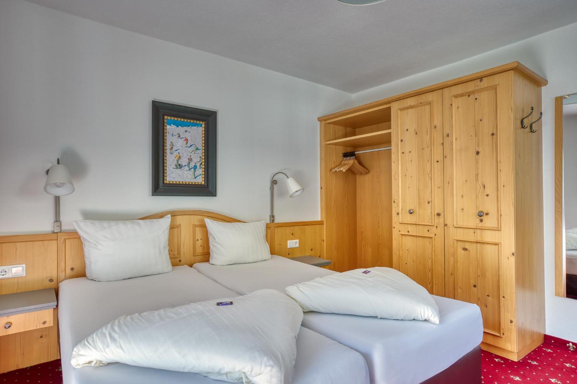 Hotel Jaegerhof Оец Стая снимка